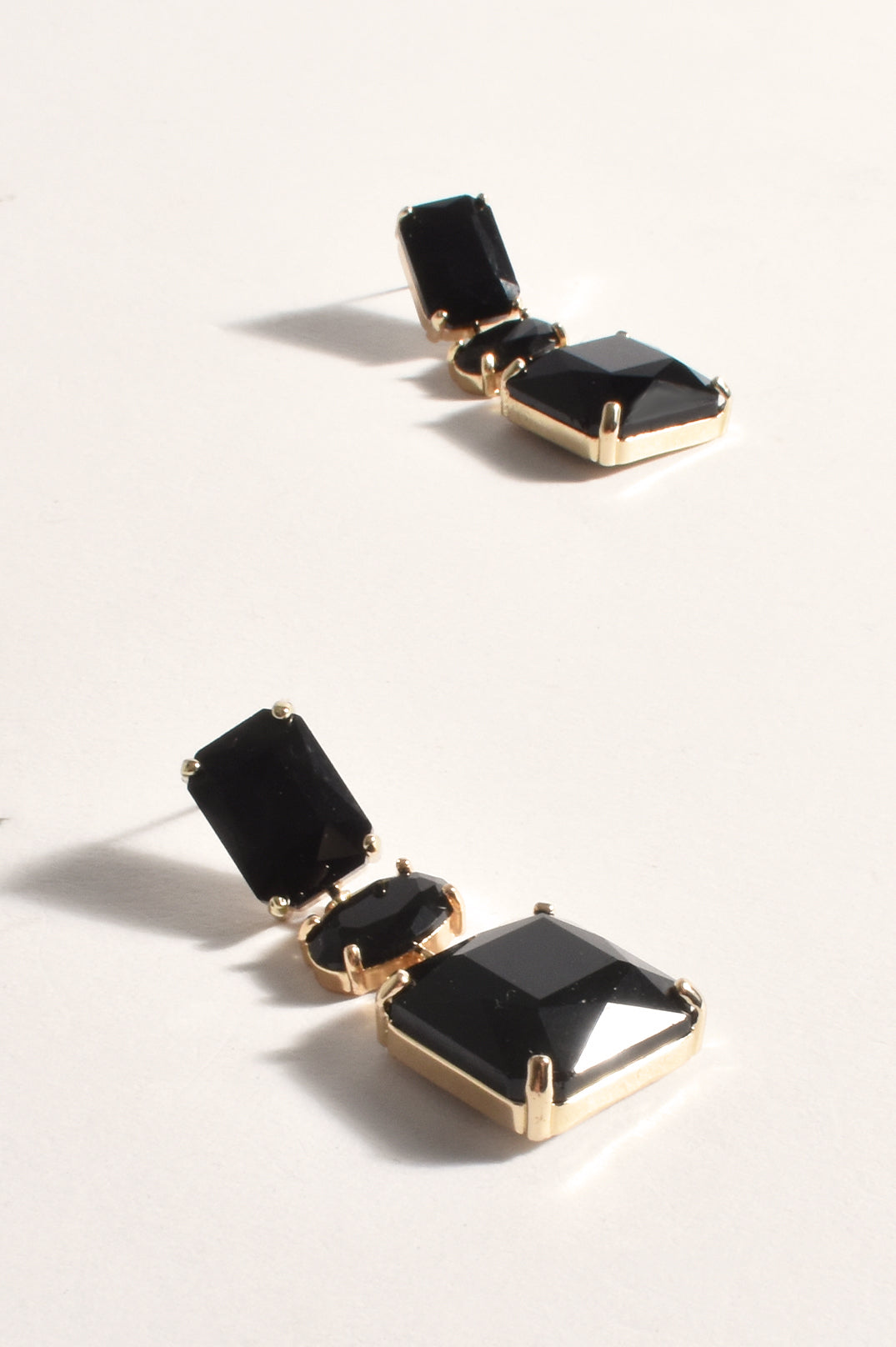 Glass Trio Event Earrings - Black/Gold