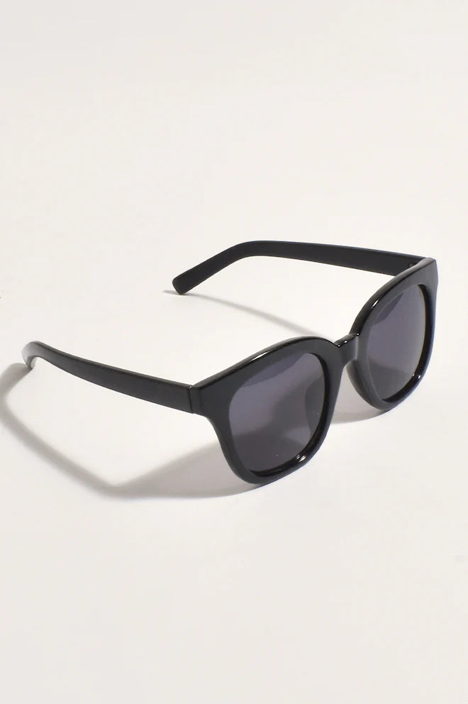 Astoria Sunglasses (Black)