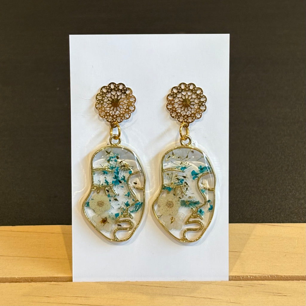 Queen's Face Earrings - 02