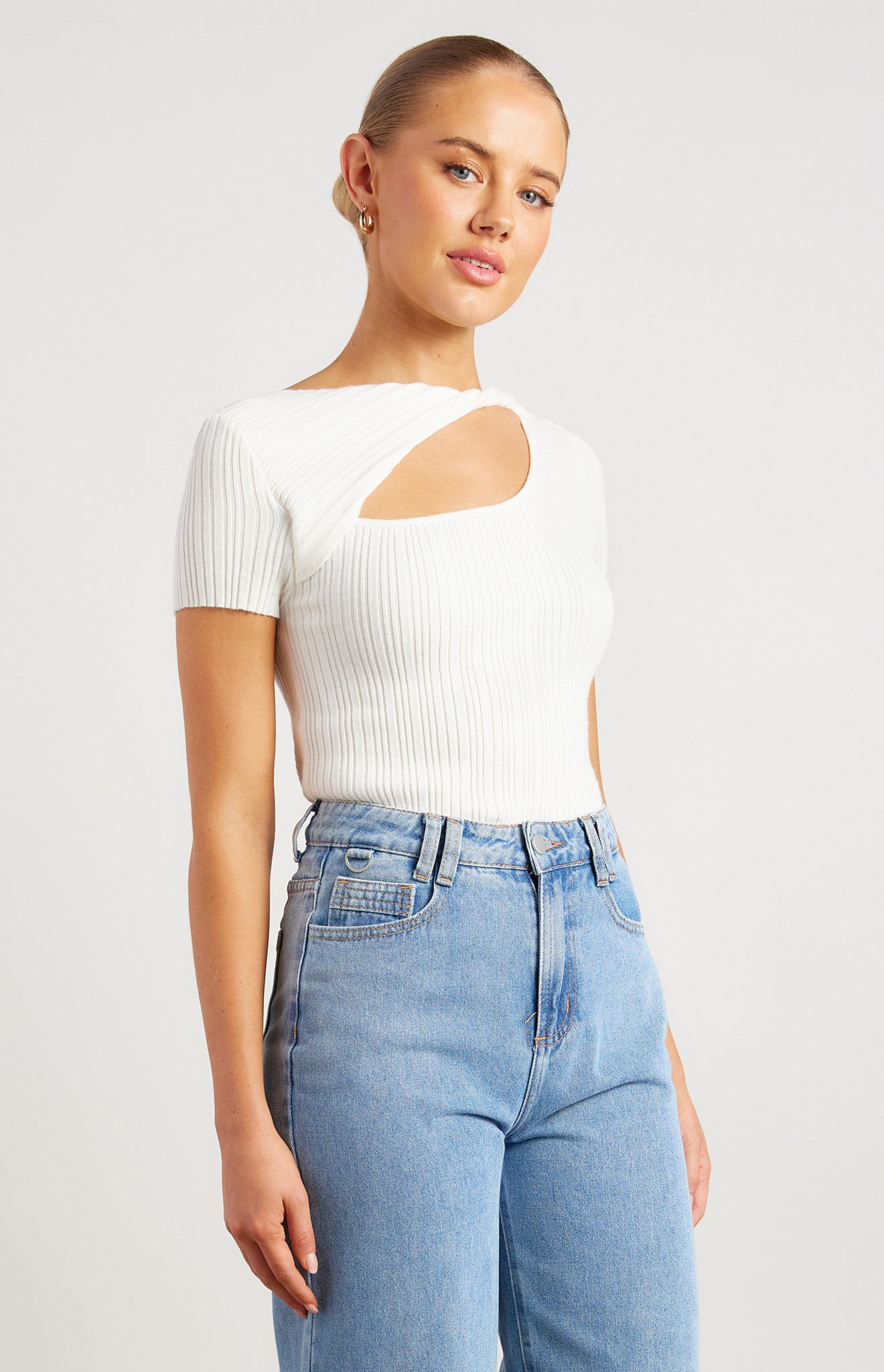 Short Sleeve Twist Neckline Cut Out Detail Knit Top